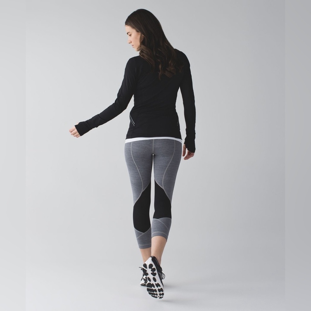 Lululemon Black & Gray Pace Rival Crop 22” Sport Leggings Women’s Size 8